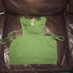 Sleeveless strap crop